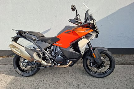 KTM 1390 Super Adventure S EVO
