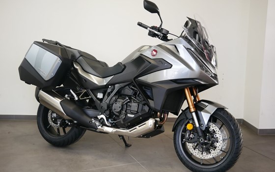 Gebrauchtmotorrad Honda NT1100 DCT Electronic Suspension - Bild 1
