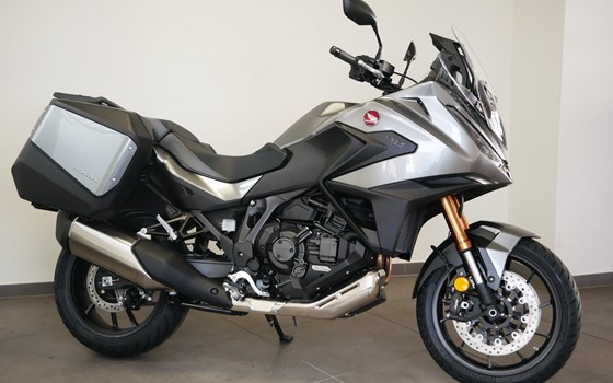 Gebrauchtmotorrad Honda NT1100 DCT Electronic Suspension - Bild 5