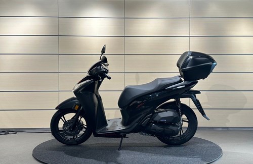 Neumotorrad Honda SH125i