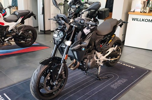 BMW F 900 R