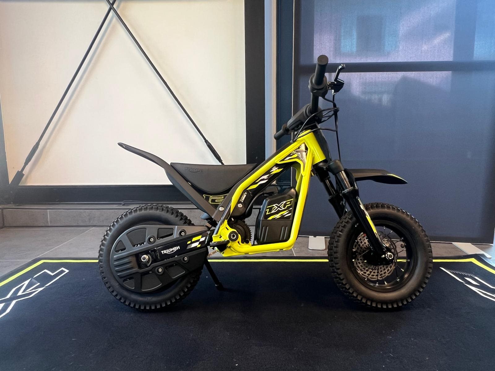 Triumph TXP-12