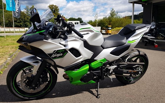 Neufahrzeug Kawasaki Ninja 7 Hybrid - Bild 9