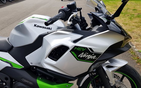 Neufahrzeug Kawasaki Ninja 7 Hybrid - Bild 6