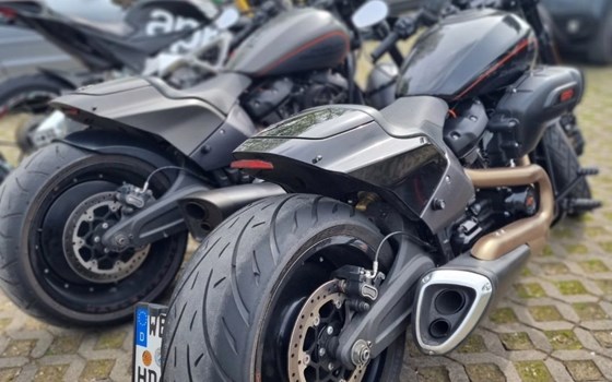 Gebrauchtmotorrad Harley-Davidson Softail FXDR 114 FXDRS - Bild 2