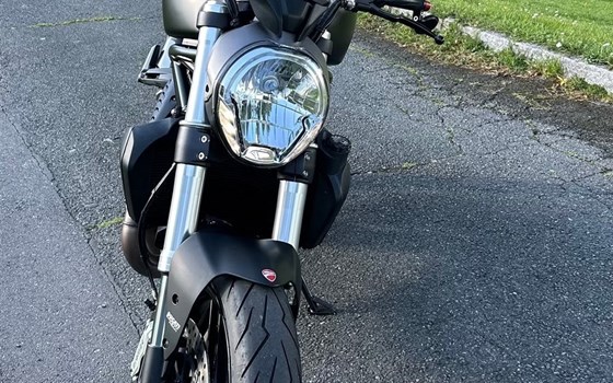 Gebrauchtmotorrad Ducati Monster 821 - Bild 3