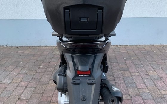 Gebrauchtmotorrad Honda SH125i - Bild 3