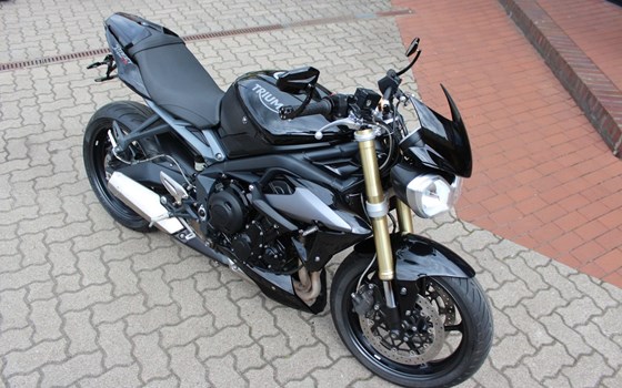 Gebrauchtmotorrad Triumph Street Triple - Bild 20