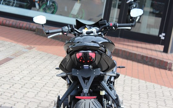 Gebrauchtmotorrad Triumph Street Triple - Bild 8