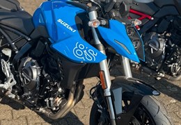 Neumotorrad Suzuki GSX-8S
