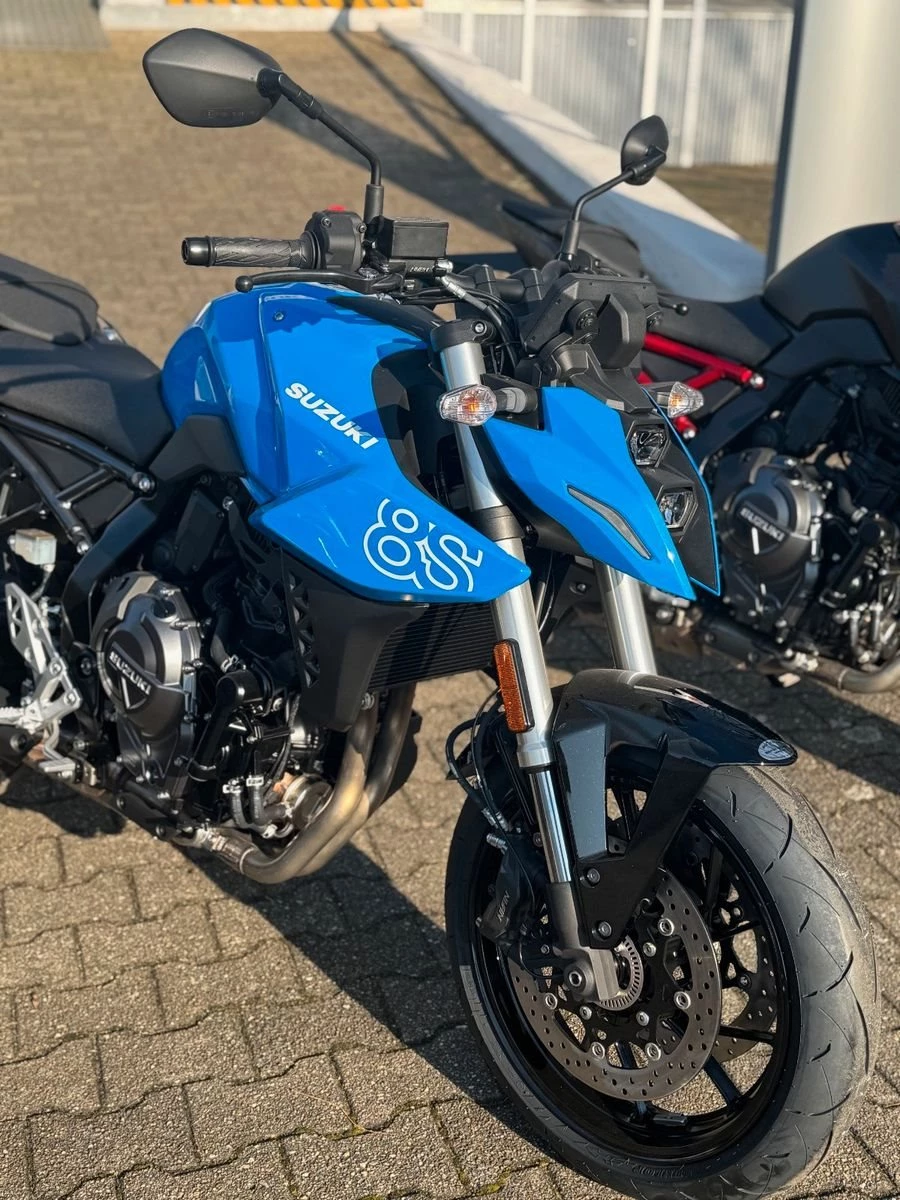 Suzuki GSX-8S
