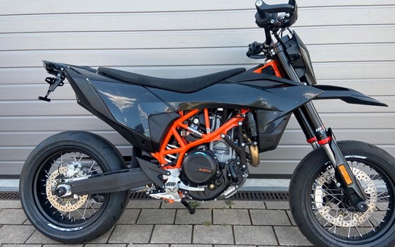 Neufahrzeug KTM 690 SMC R - Bild 3