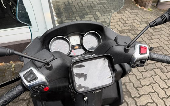 Gebrauchtmotorrad Piaggio MP3 500 Touring - Bild 10
