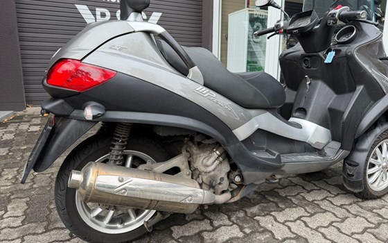 Gebrauchtmotorrad Piaggio MP3 500 Touring - Bild 11