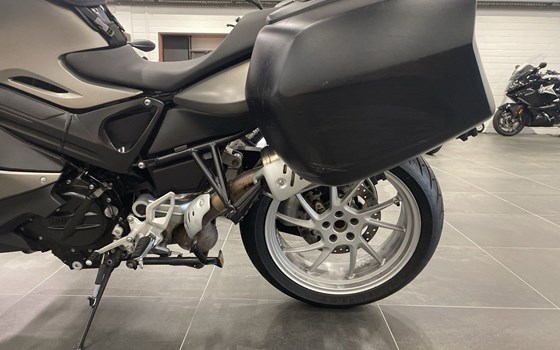 Gebrauchtmotorrad BMW F 800 GT - Bild 10