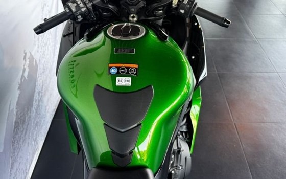 Gebrauchtmotorrad Kawasaki Ninja H2 SX SE - Bild 11