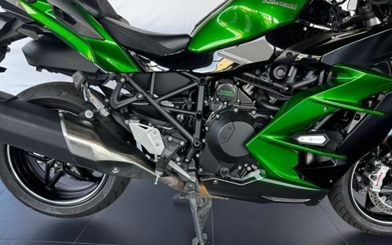 Gebrauchtmotorrad Kawasaki Ninja H2 SX SE - Bild 8