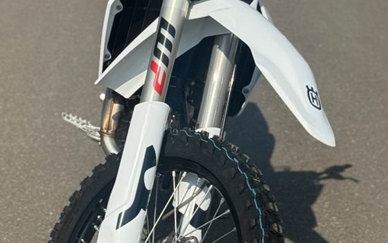Neufahrzeug Husqvarna FC 450 - Bild 2