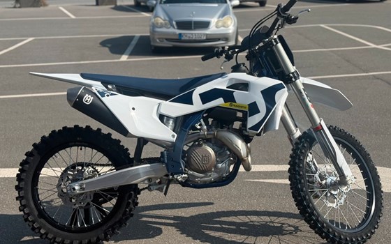 Neufahrzeug Husqvarna FC 450 - Bild 3