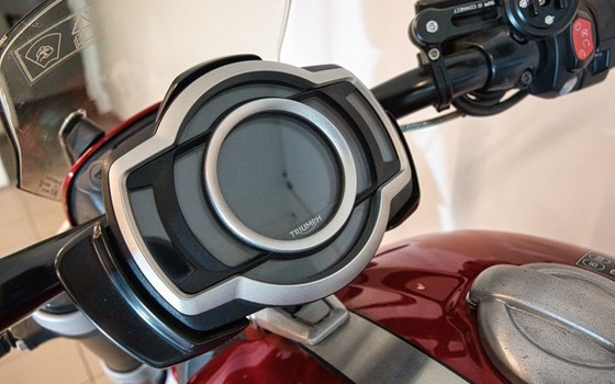 Gebrauchtmotorrad Triumph Rocket 3 R - Bild 9