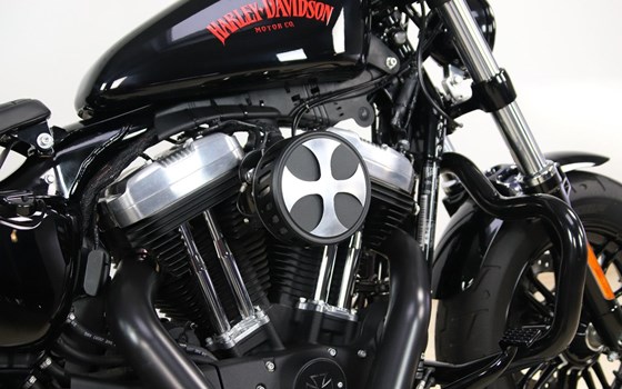 Gebrauchtmotorrad Harley-Davidson Sportster XL 1200X Forty-Eight - Bild 12