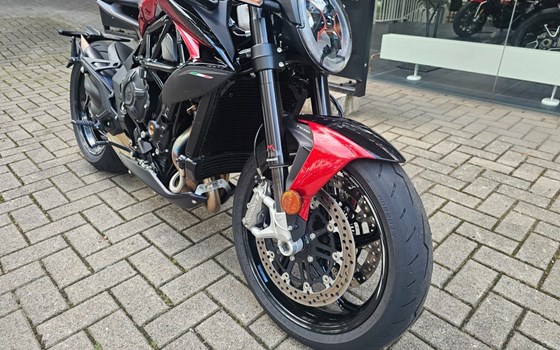 Gebrauchtmotorrad MV Agusta Brutale 800 RR - Bild 11