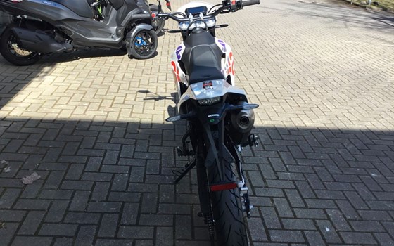 Gebrauchtmotorrad Aprilia SX 125 - Bild 3