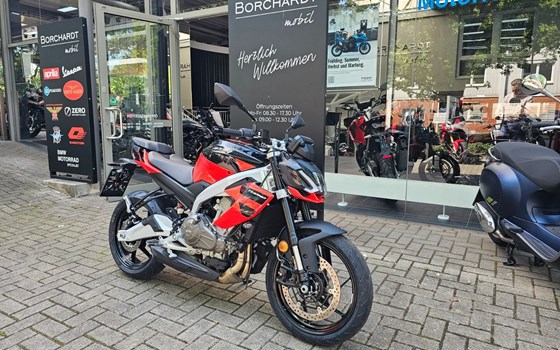 Gebrauchtmotorrad Aprilia Tuono 457 - Bild 2