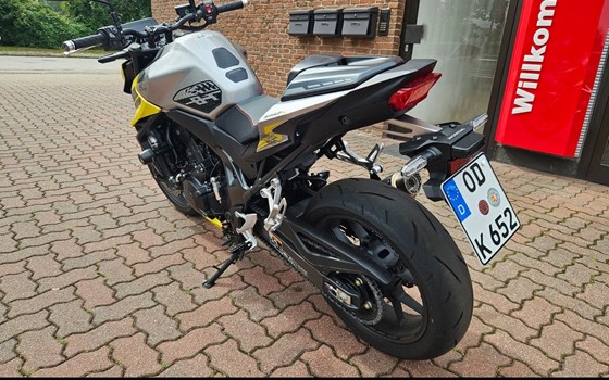 Gebrauchtmotorrad Honda CB750 Hornet E-Clutch - Bild 3