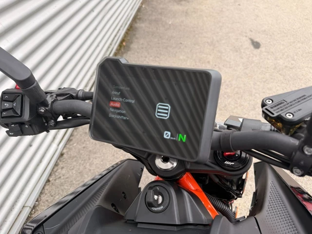 KTM 390 Duke (schwarz) - Bild 5