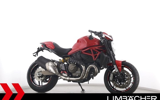 Gebrauchtmotorrad Ducati Monster 821 Stripe - Bild 1