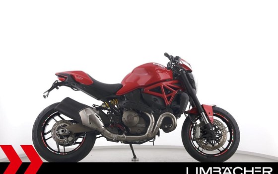 Gebrauchtmotorrad Ducati Monster 821 Stripe - Bild 10