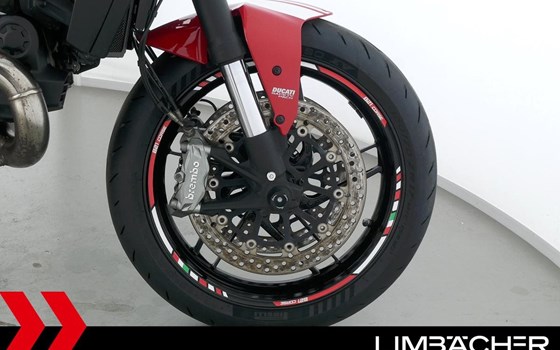 Gebrauchtmotorrad Ducati Monster 821 Stripe - Bild 14