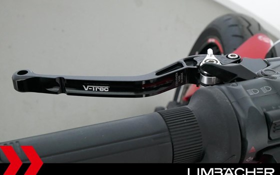 Gebrauchtmotorrad Ducati Monster 821 Stripe - Bild 21