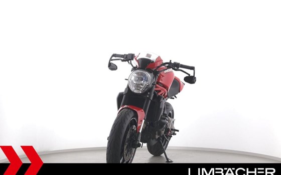 Gebrauchtmotorrad Ducati Monster 821 Stripe - Bild 3