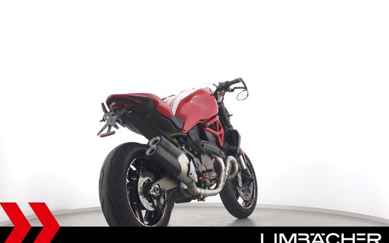 Gebrauchtmotorrad Ducati Monster 821 Stripe - Bild 8
