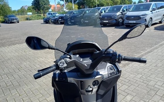 Neufahrzeug Piaggio MP3 530 HPE Exclusive - Bild 10