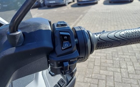 Neufahrzeug Piaggio MP3 530 HPE Exclusive - Bild 13