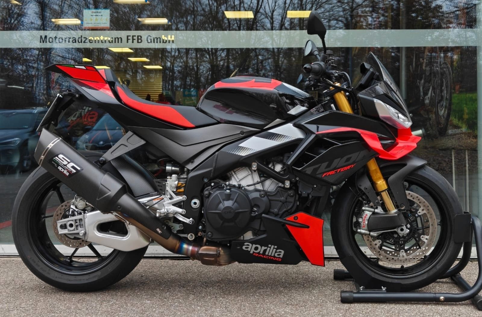 Aprilia Tuono V4 1100 Factory