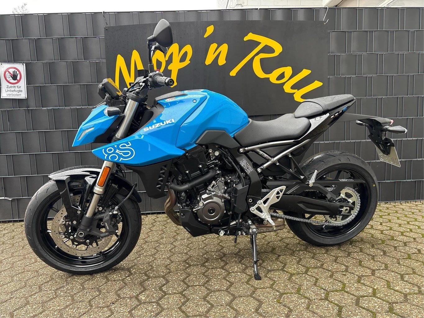 Suzuki GSX-8S
