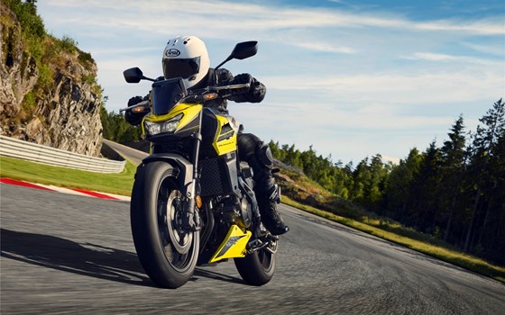 Gebrauchtmotorrad Honda CB750 Hornet - Bild 3
