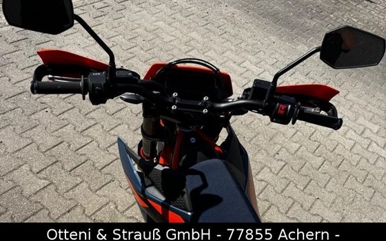 Gebrauchtmotorrad KTM 690 SMC R - Bild 4