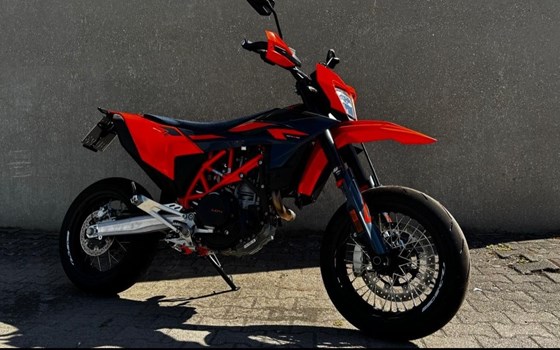 Gebrauchtmotorrad KTM 690 SMC R - Bild 5