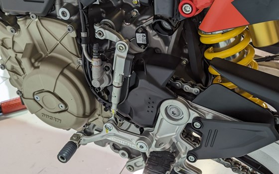 Gebrauchtmotorrad Ducati Hypermotard 698 Mono RVE - Bild 15
