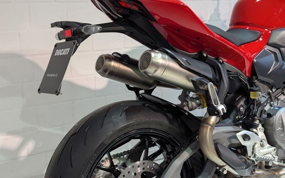 Gebrauchtmotorrad Ducati Streetfighter V2 - Bild 10