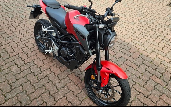 Gebrauchtmotorrad Honda CB125R - Bild 5