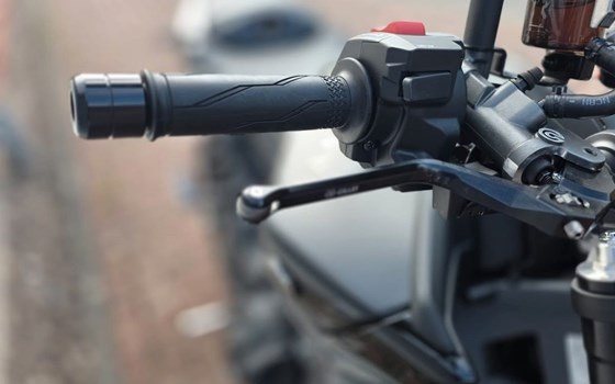 Gebrauchtmotorrad Yamaha MT-09 Y-AMT - Bild 8