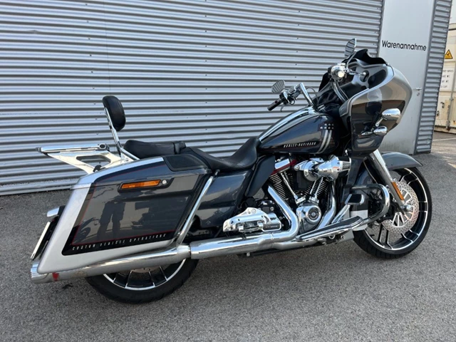 Harley-Davidson CVO Road Glide FLTRXSE (silber) - Bild 10
