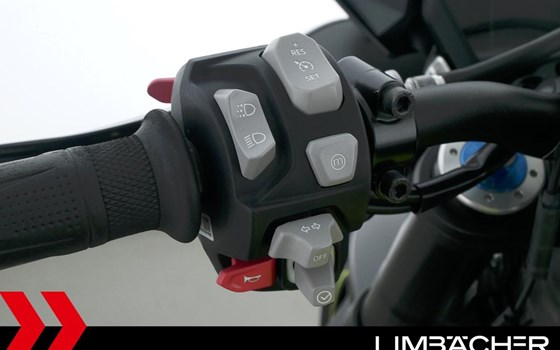 Gebrauchtmotorrad Triumph Speed Triple 1200 RS - Bild 21