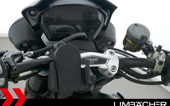 Gebrauchtmotorrad Triumph Speed Triple 1200 RS - Bild 23